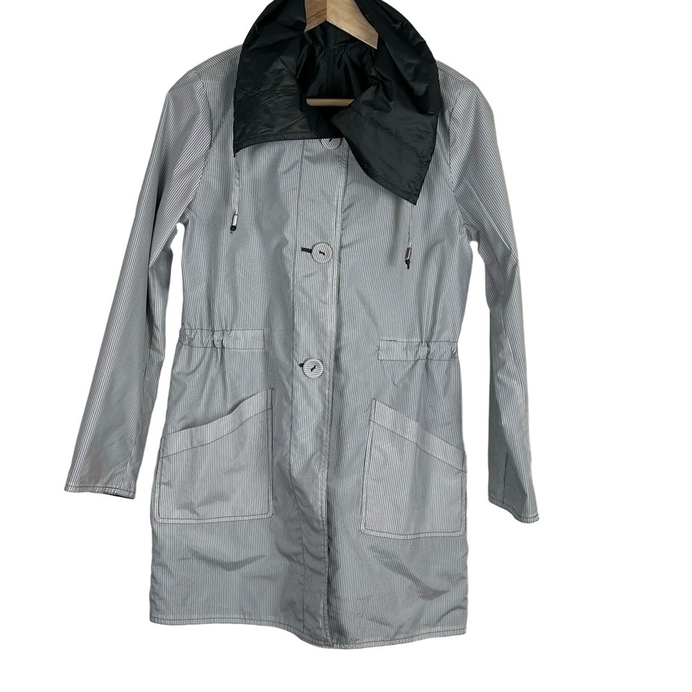 Chicos Jacket Small Gray Striped Reversible Travel Rain Packable Lightweight
